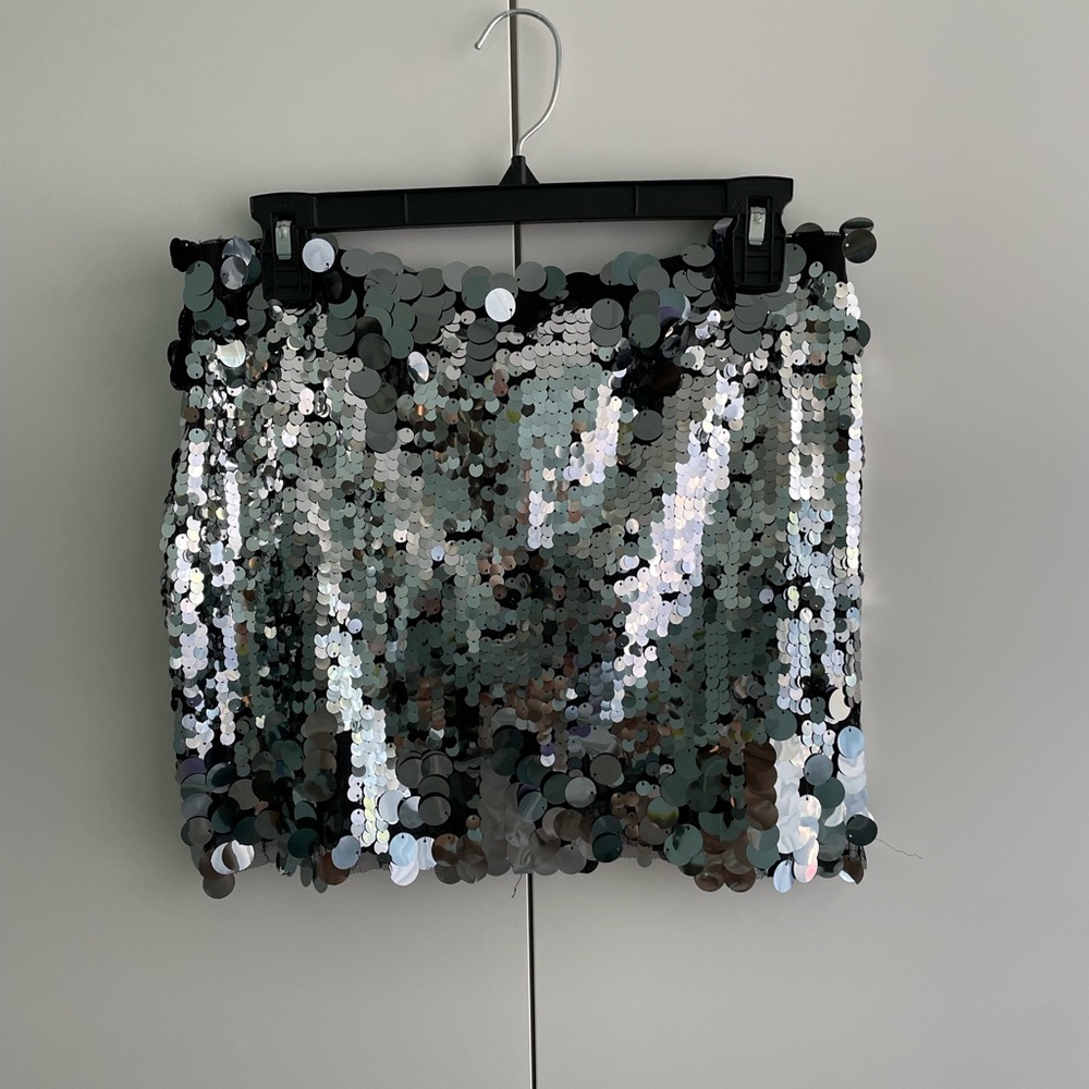 BRAND NEW- LIMITED EDITION ZARA SEQUIN SKIRT